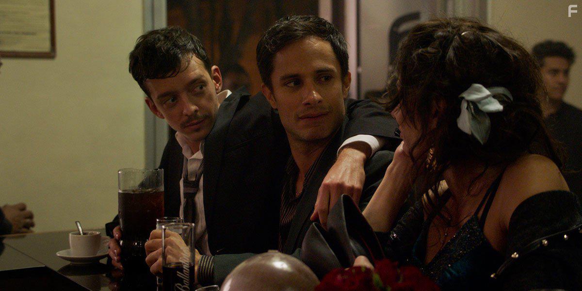 Gael Garca Bernal and Nahuel Prez Biscayart in Si tu voyais son coeur (2017)