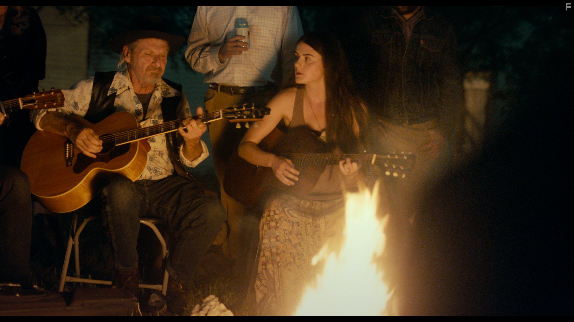 Butch Hancock and Sophie Reid in Barracuda (2017)