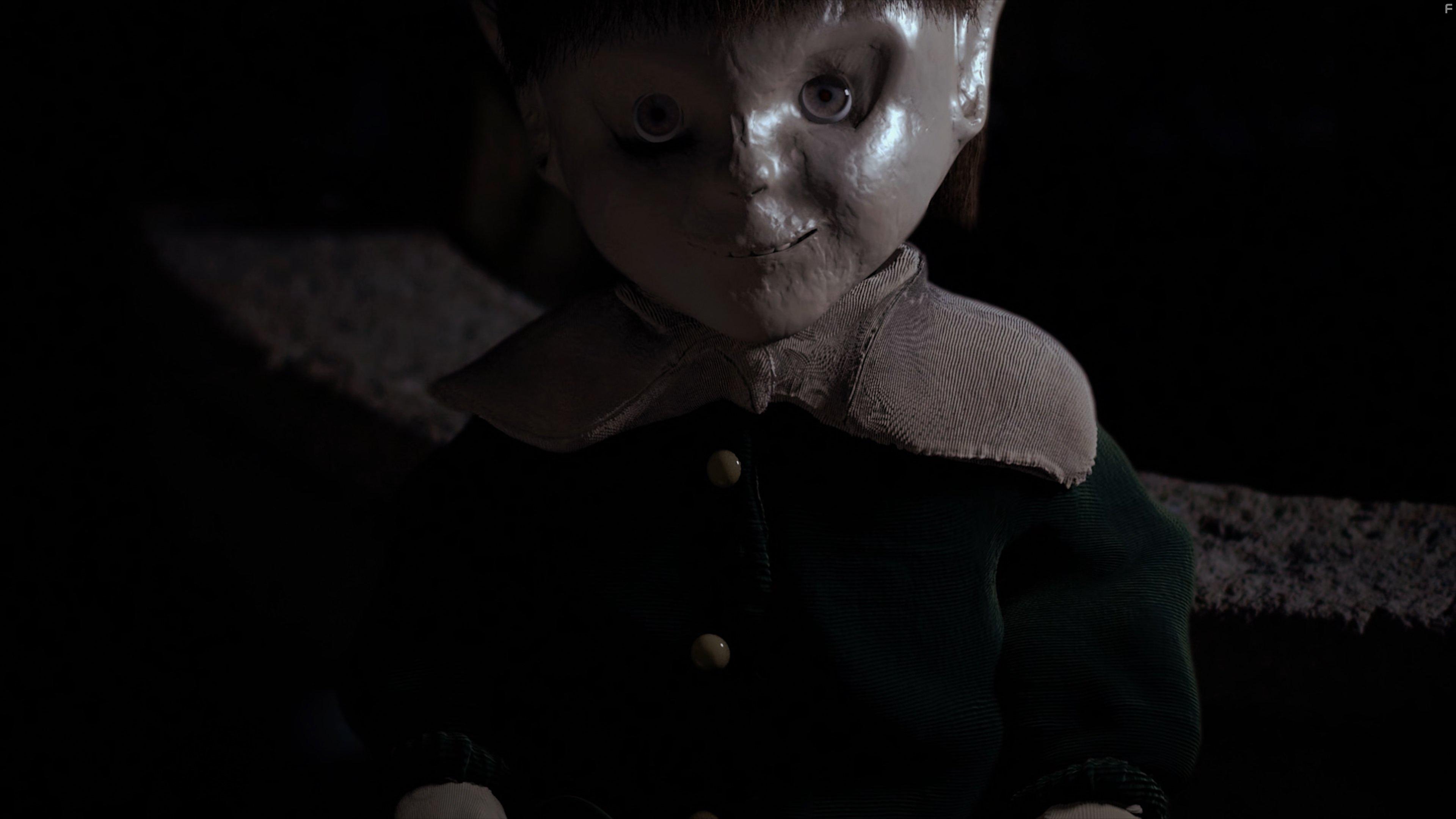 Justin Price and Khu in The Elf (2017)