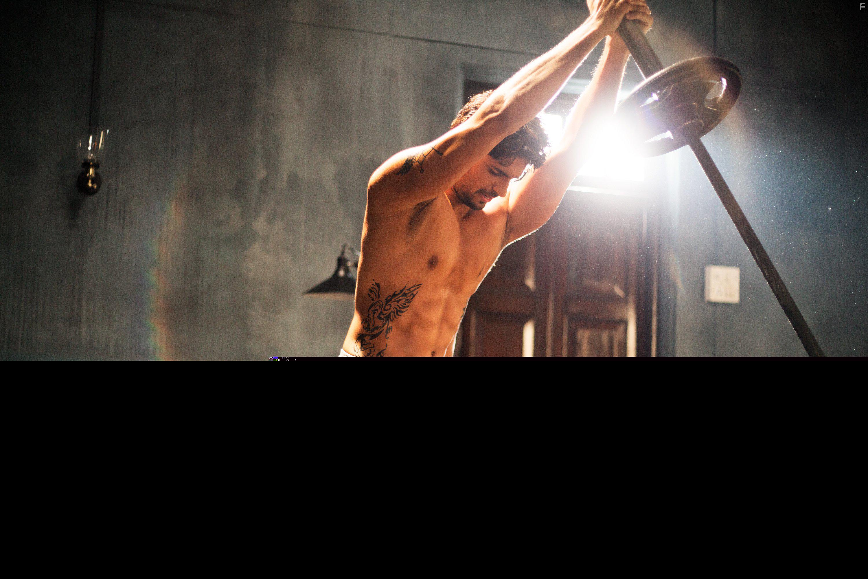 Sidharth Malhotra in A Gentleman (2017)