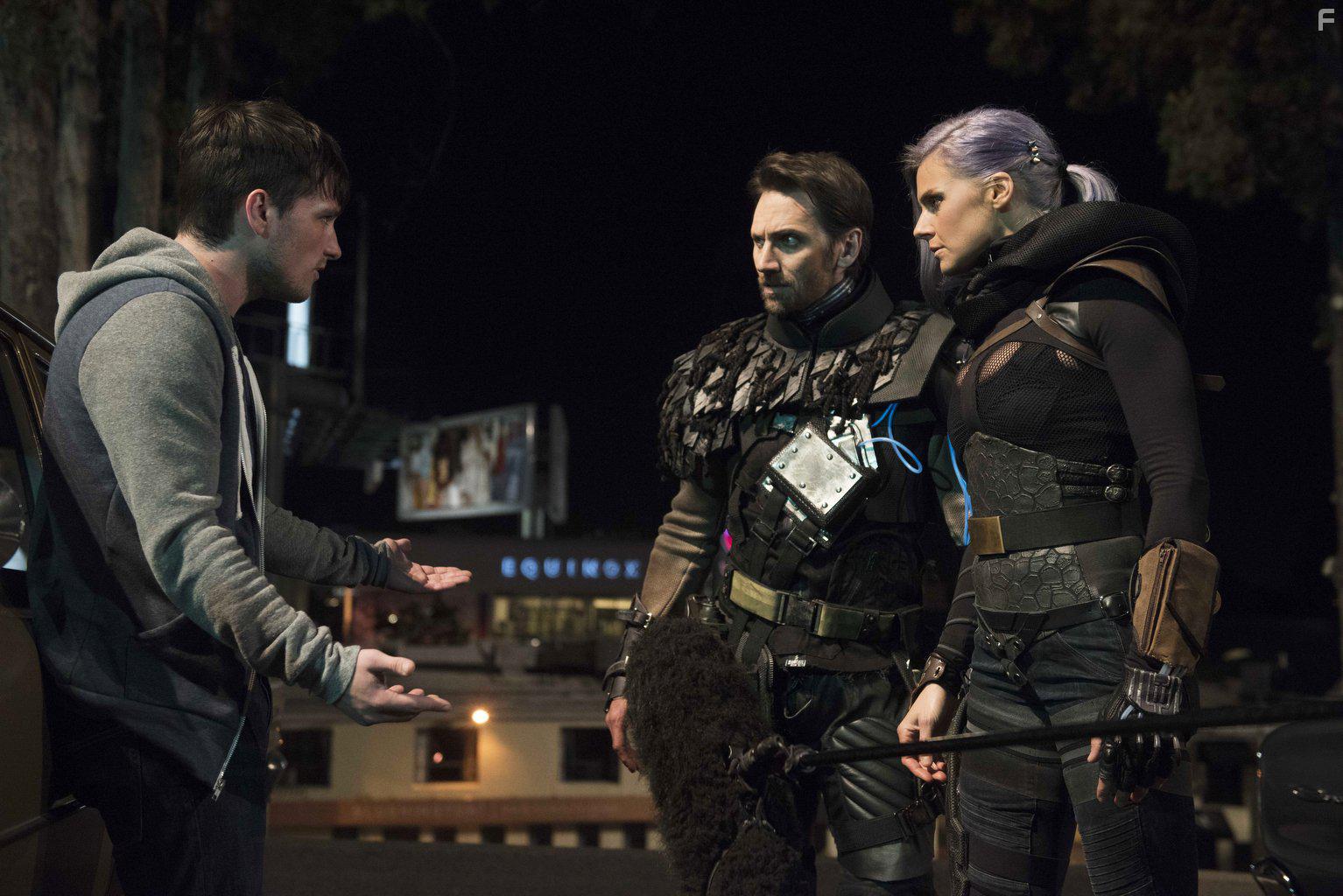 Josh Hutcherson, Eliza Coupe, and Derek Wilson in Future Man (2017)