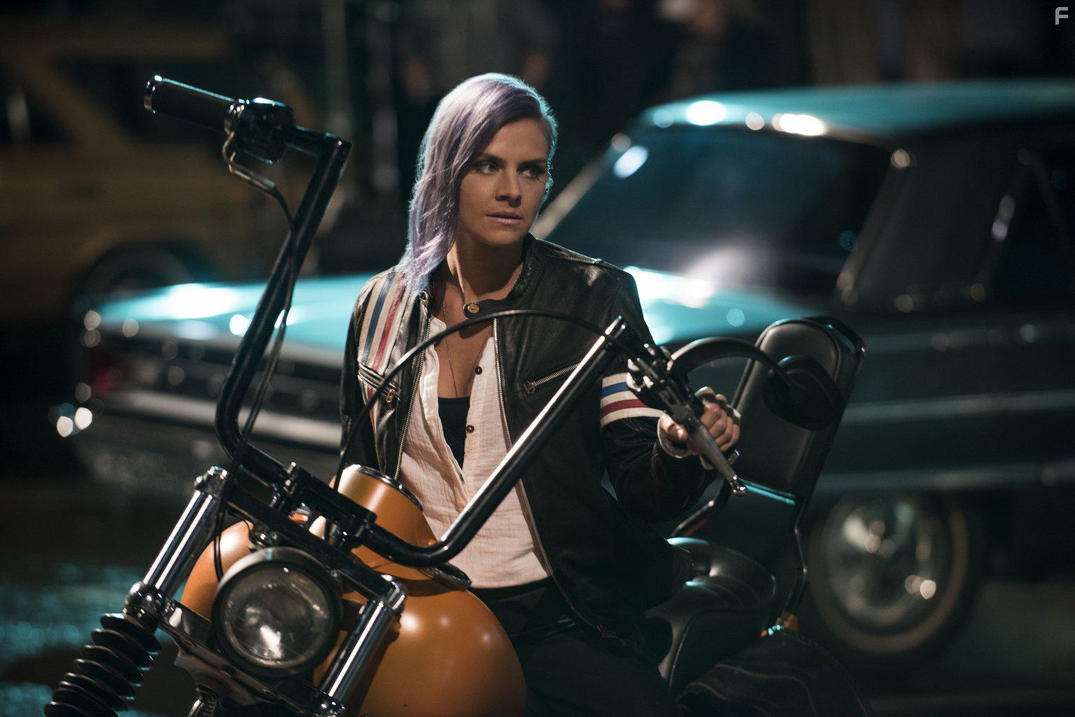 Eliza Coupe in Future Man (2017)