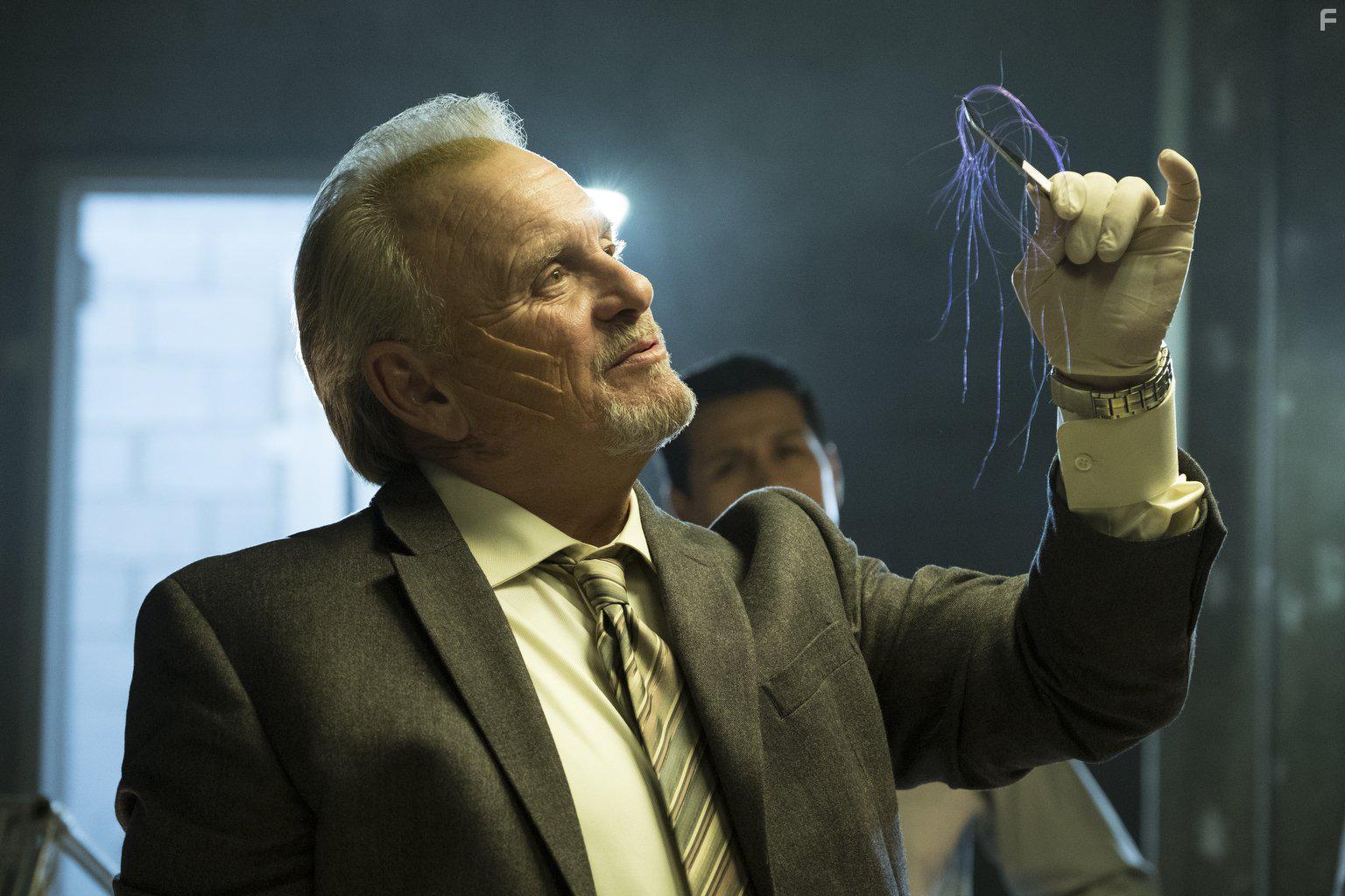 Robert Craighead in Future Man (2017)