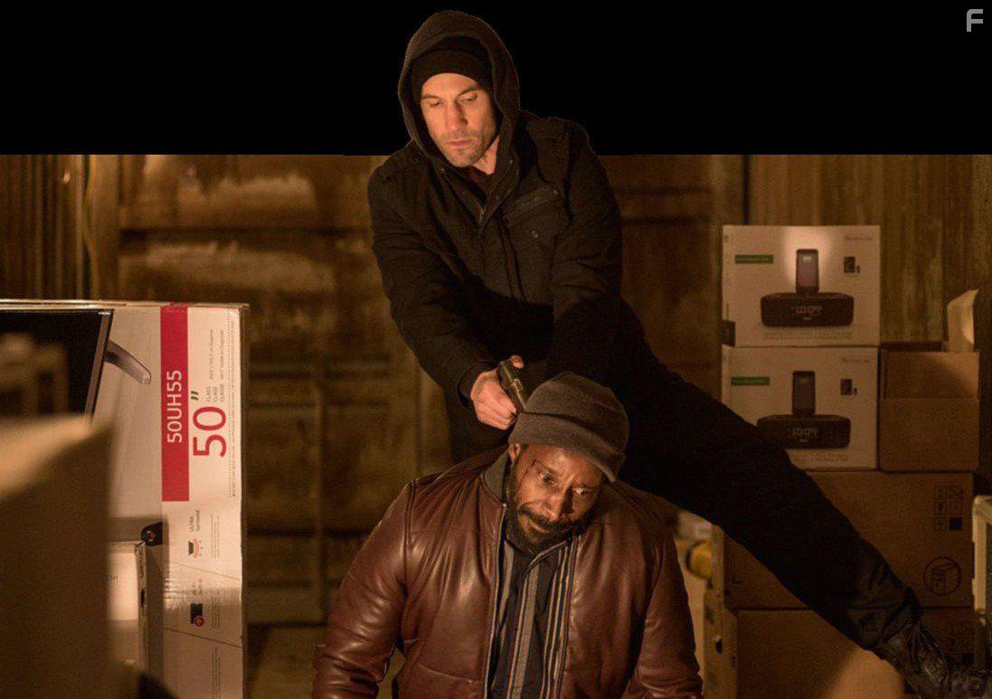 Jon Bernthal and Rob Morgan in The Punisher (2017)