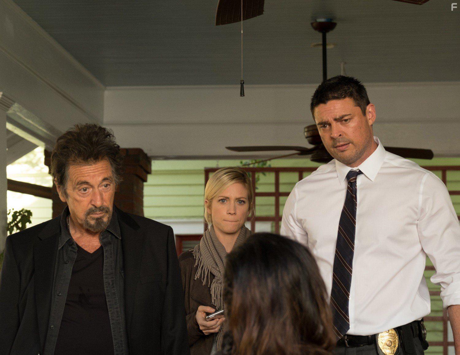 Al Pacino, Brittany Snow, and Karl Urban in Hangman (2017)