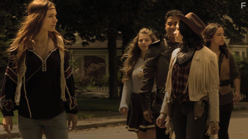 Jodelle Ferland, Kiana Madeira, and Dominique Provost-Chalkley in Neverknock (2017)