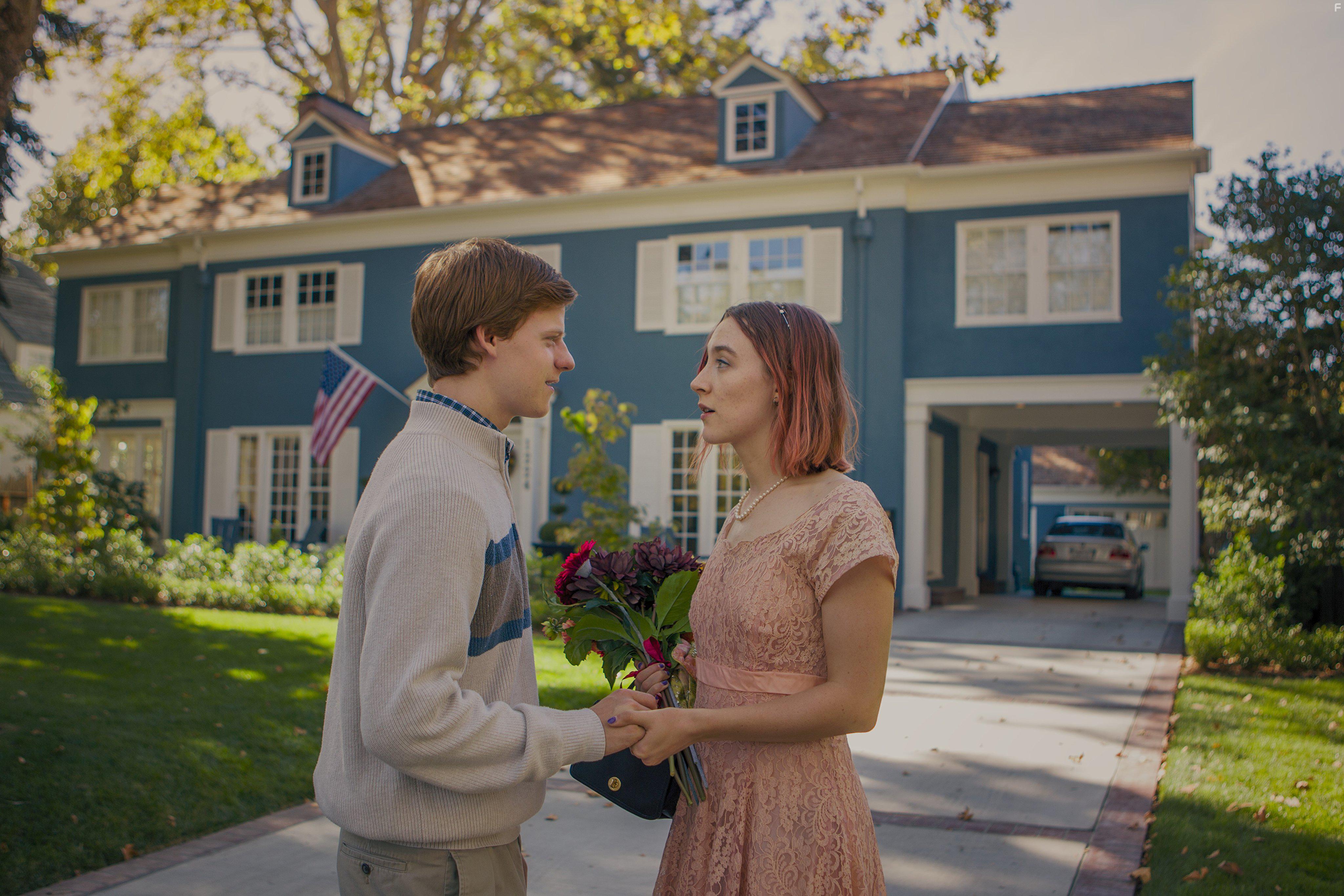 Saoirse Ronan and Lucas Hedges in Lady Bird (2017)
