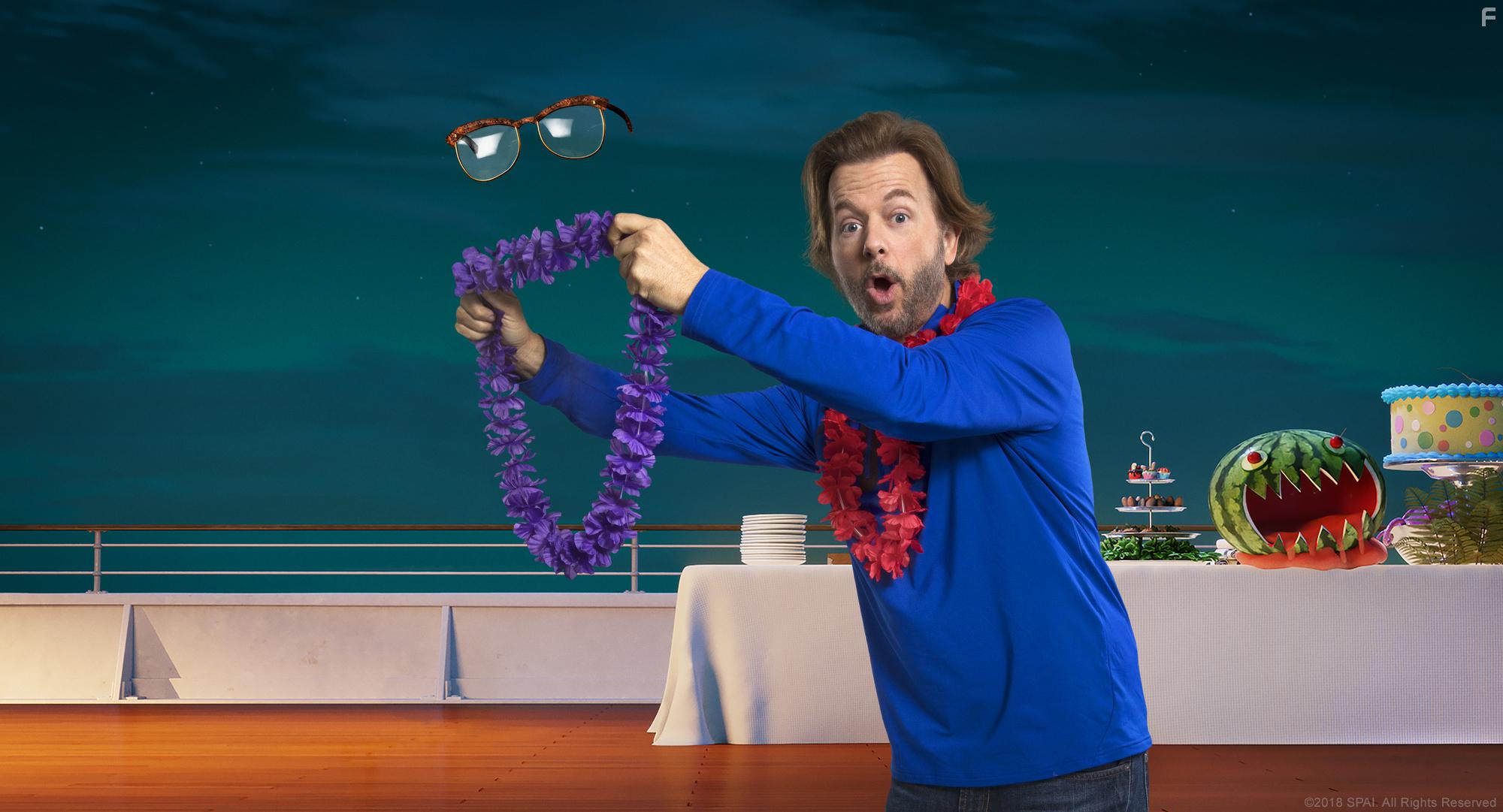 David Spade in Hotel Transylvania 3: Summer Vacation (2018)