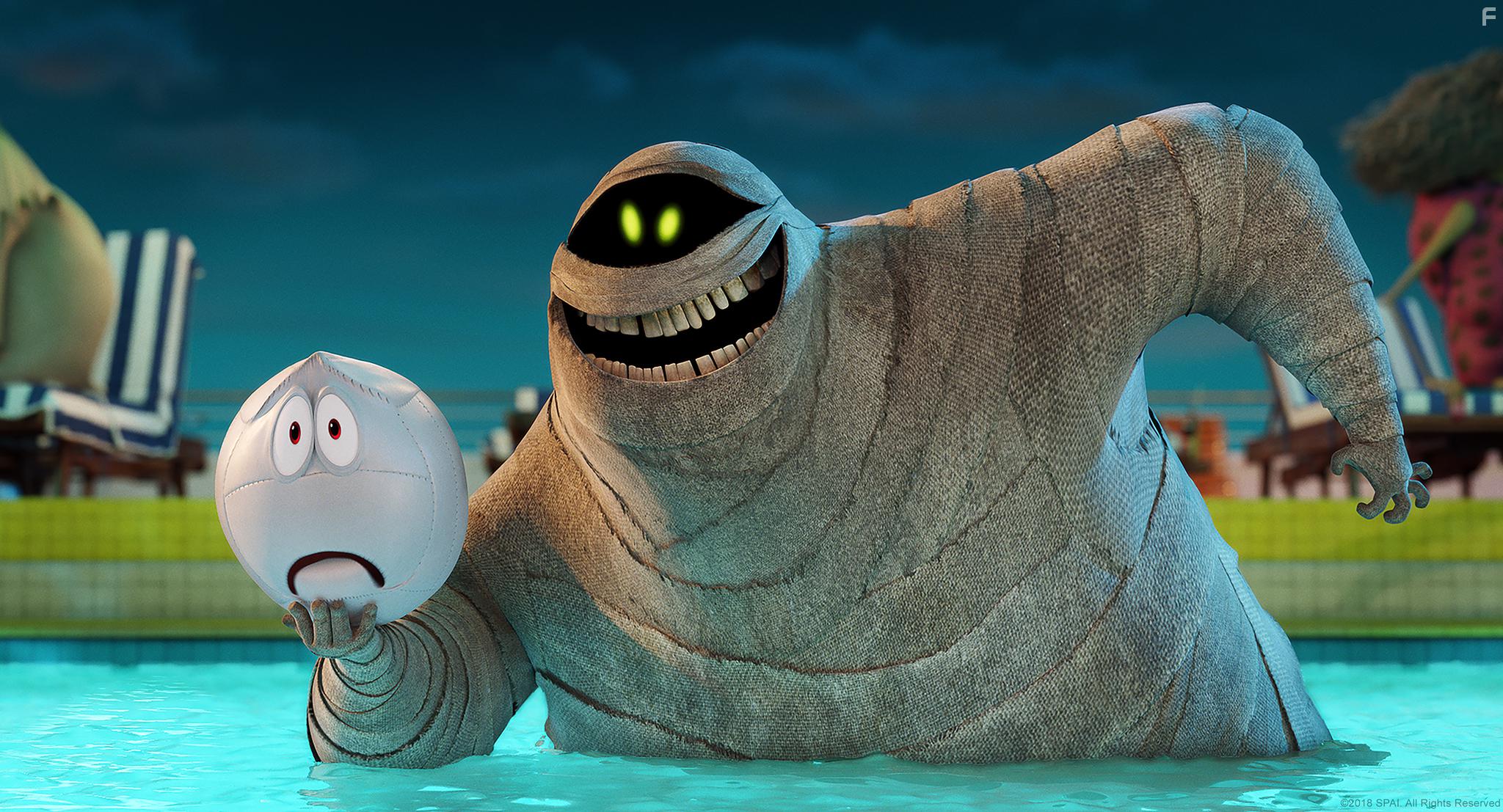 Keegan-Michael Key in Hotel Transylvania 3: Summer Vacation (2018)