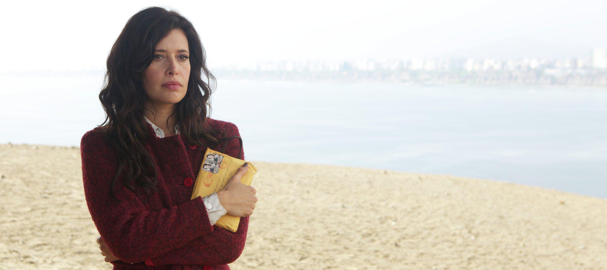 Angie Cepeda in El elefante desaparecido (2014)