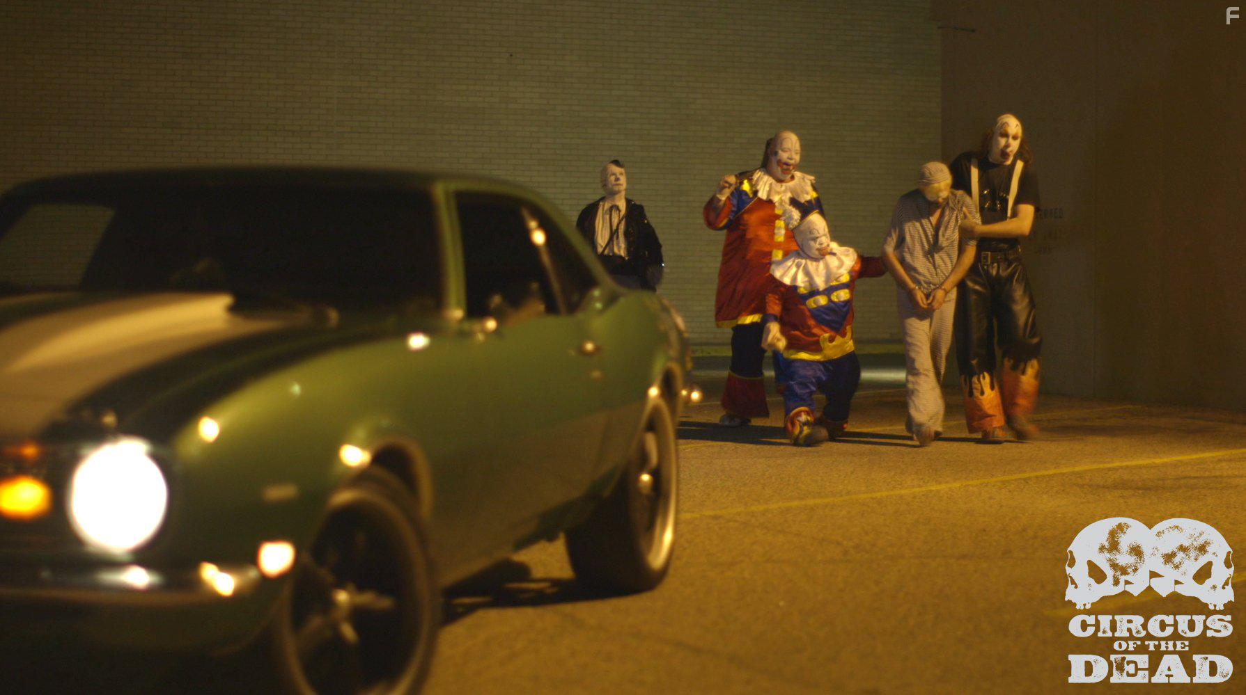 Parrish Randall, Bill Oberst Jr., Rusty Edwards, Ryan Clapp, and Mike Williams in Circus of the Dead (2014)