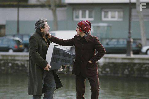 Alain Chabat and Gael Garca Bernal in La science des rves (2006)