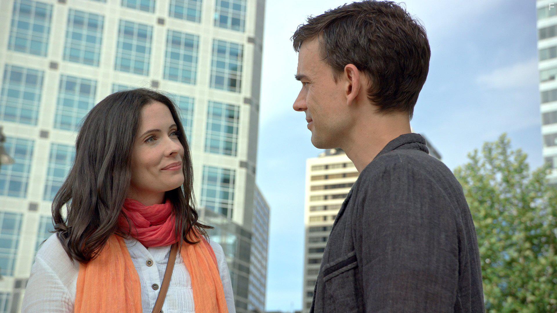 Christopher Gorham and Elizabeth Tulloch in We Love You, Sally Carmichael! (2017)