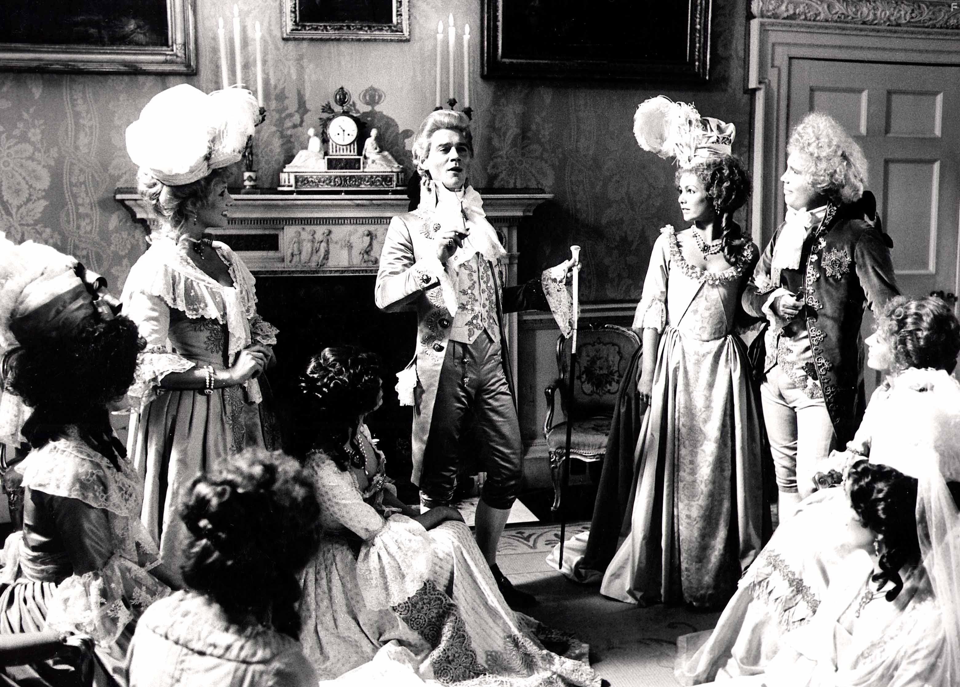 Anthony Andrews in Алый первоцвет (1982)