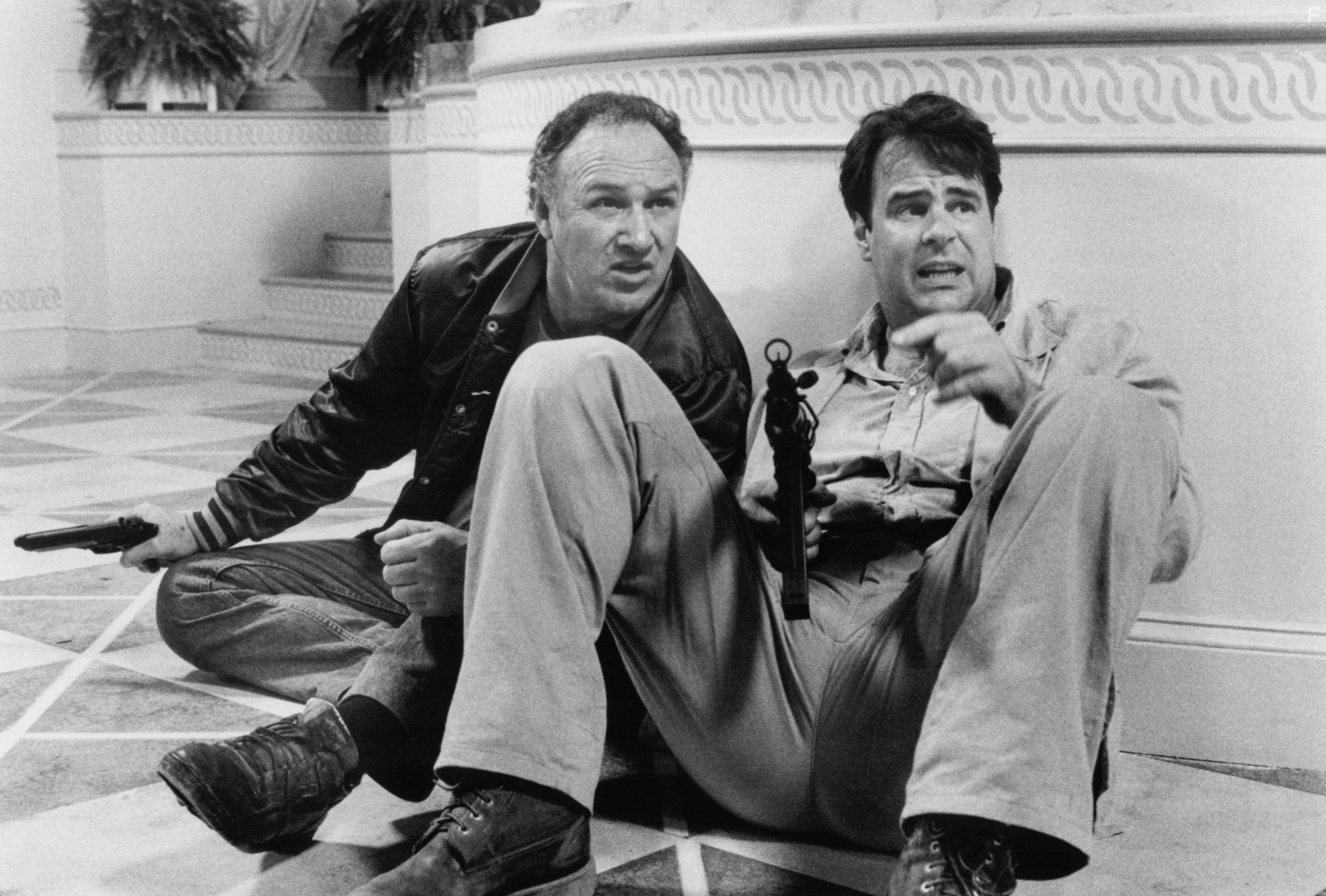 Dan Aykroyd and Gene Hackman in Большой калибр (1990)