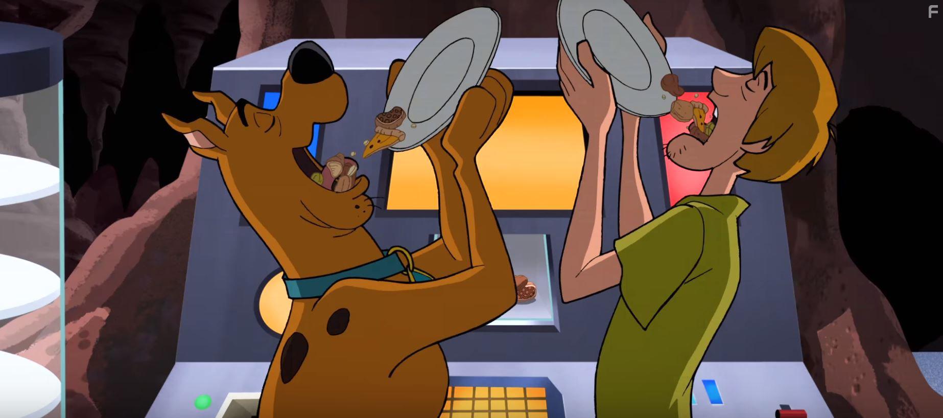 Matthew Lillard and Frank Welker in Scooby-Doo & Batman: the Brave and the Bold (2018)