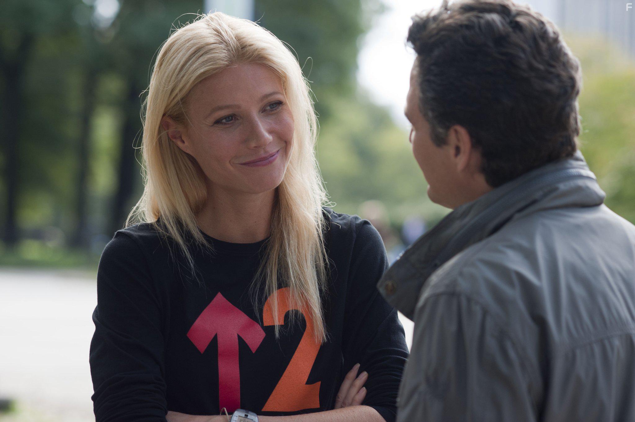 Gwyneth Paltrow and Mark Ruffalo in Thanks for Sharing (2012)