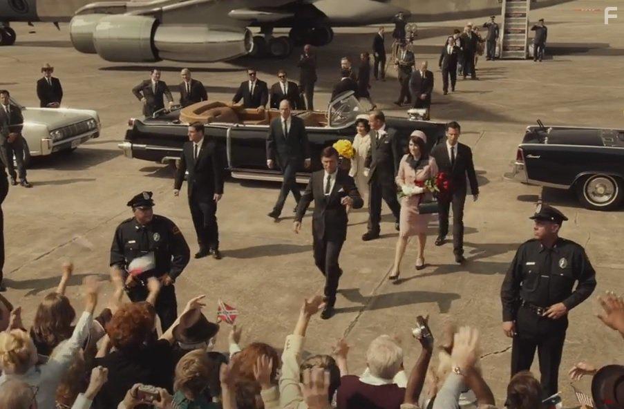 Woody Harrelson, Jennifer Jason Leigh, Zack Carter, Jeffrey Donovan, Brian Stepanek, and Kim Allen in LBJ (2016)