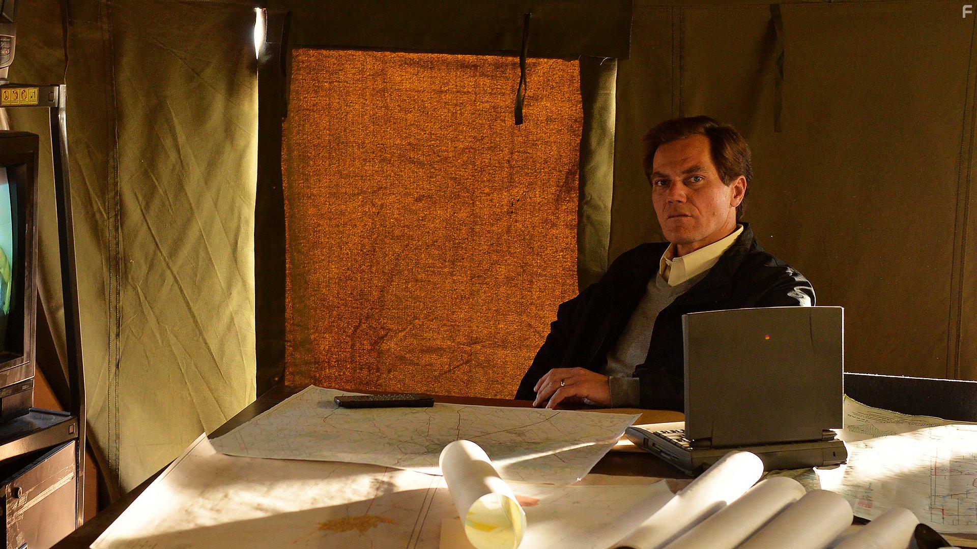 Michael Shannon in Waco (2018)