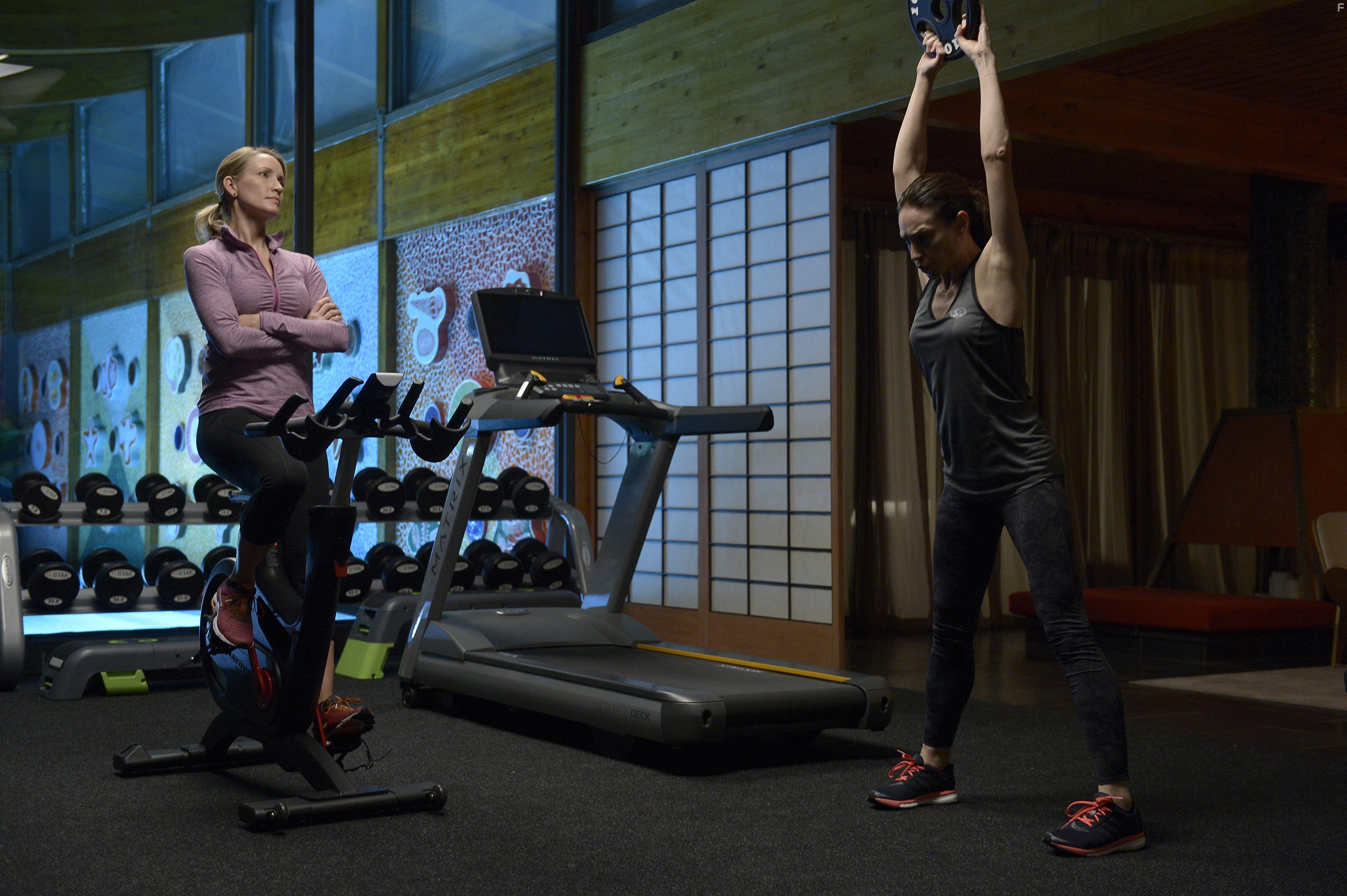 Claire Forlani and Michelle Nolden in Run to Me (2016)