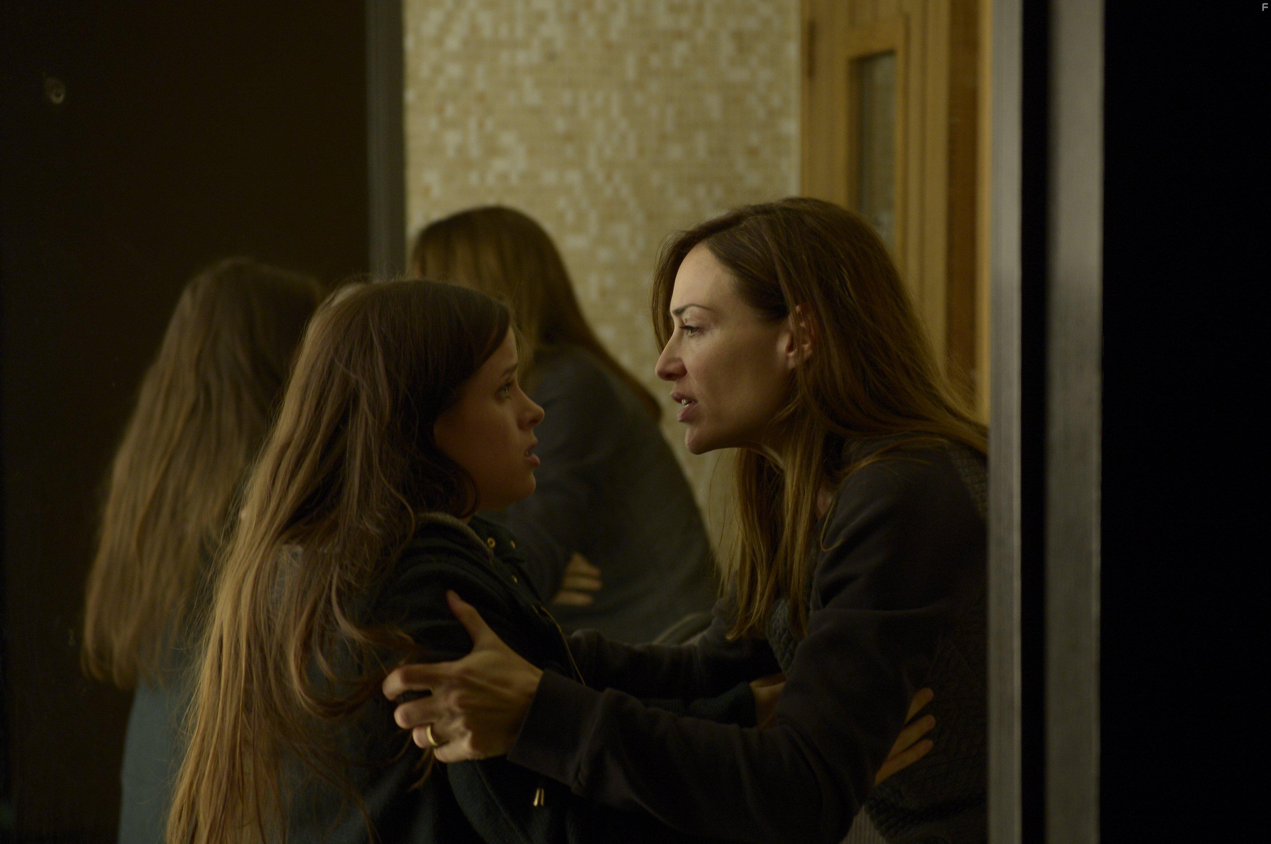 Claire Forlani and Amanda Tilson in Run to Me (2016)