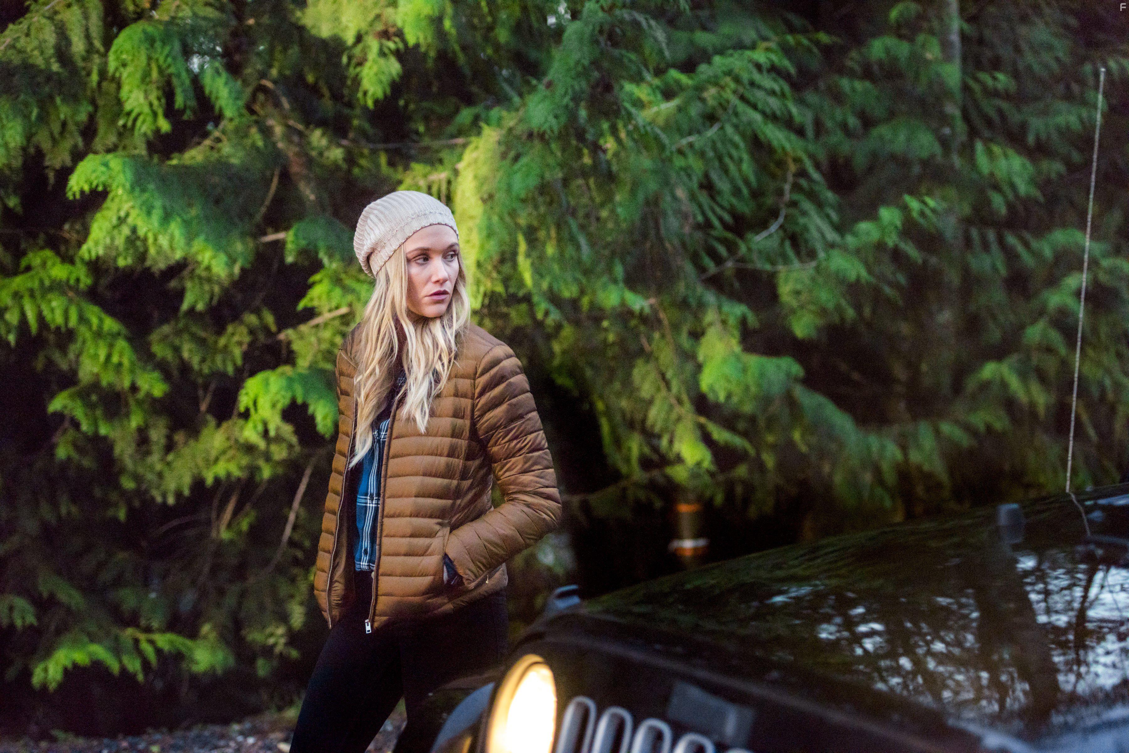 Katrina Bowden in Love on the Slopes (2018)