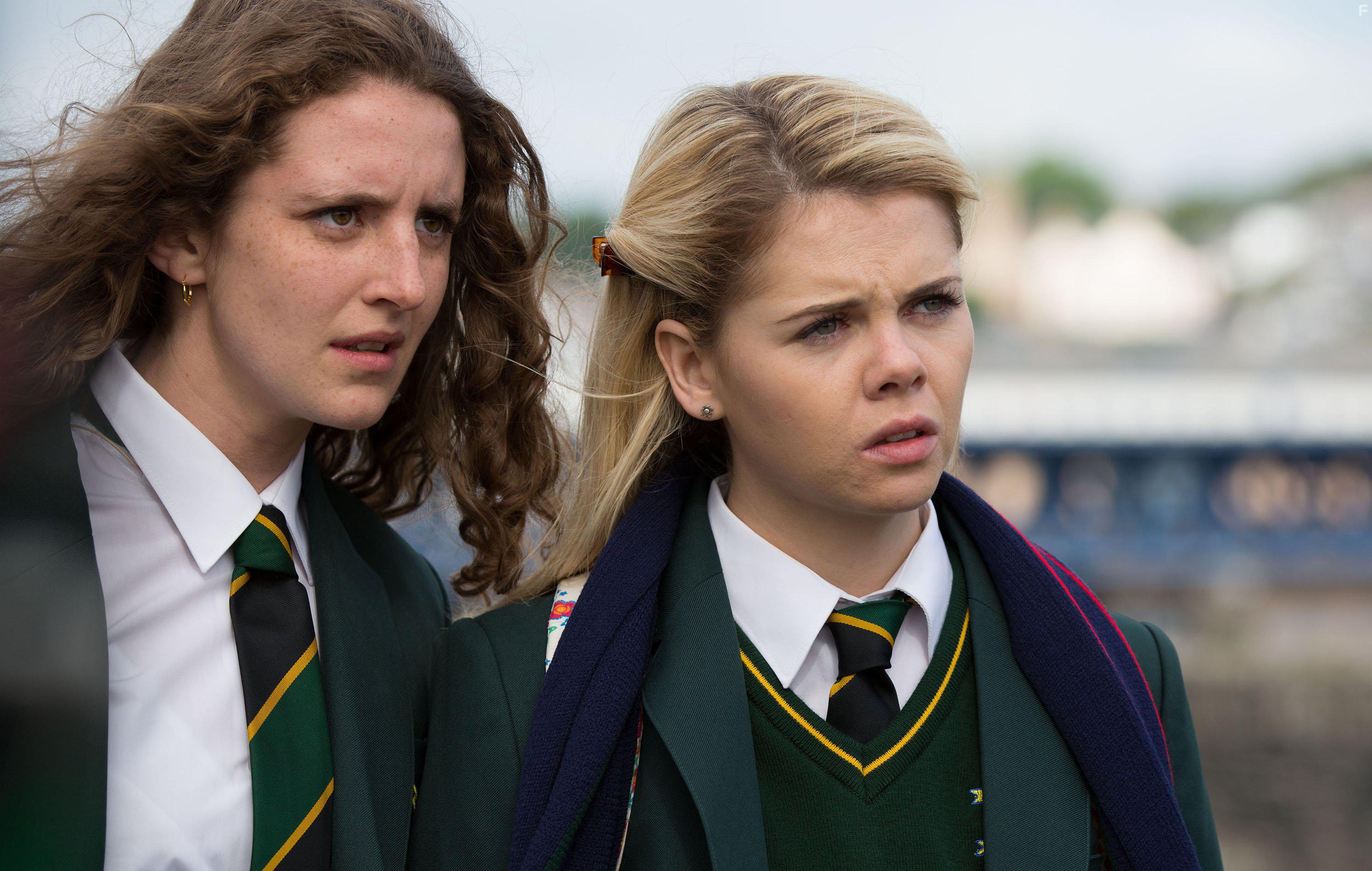 Louisa Harland and Saoirse-Monica Jackson in Derry Girls (2017)