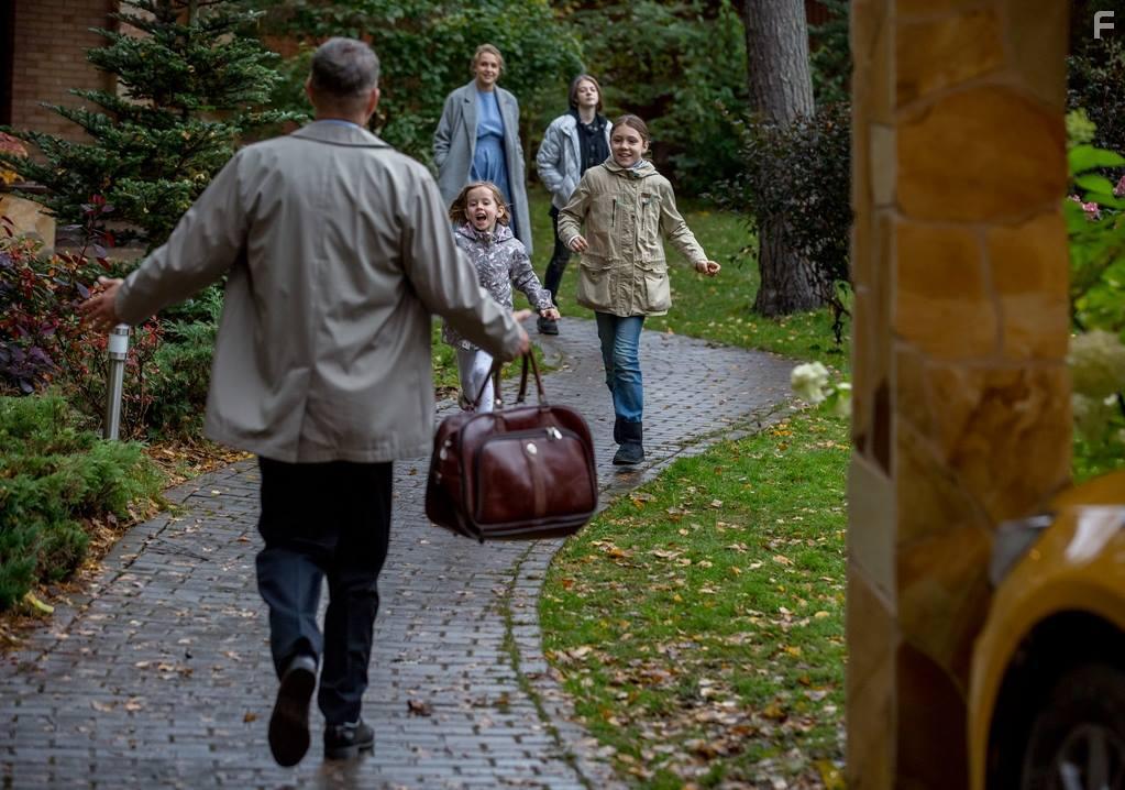 Держи меня за руку #2