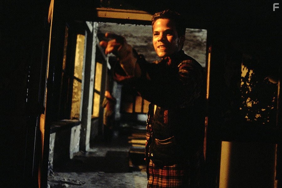 Cuba Gooding Jr. and Stephen Dorff in Ночь страшного суда (1993)