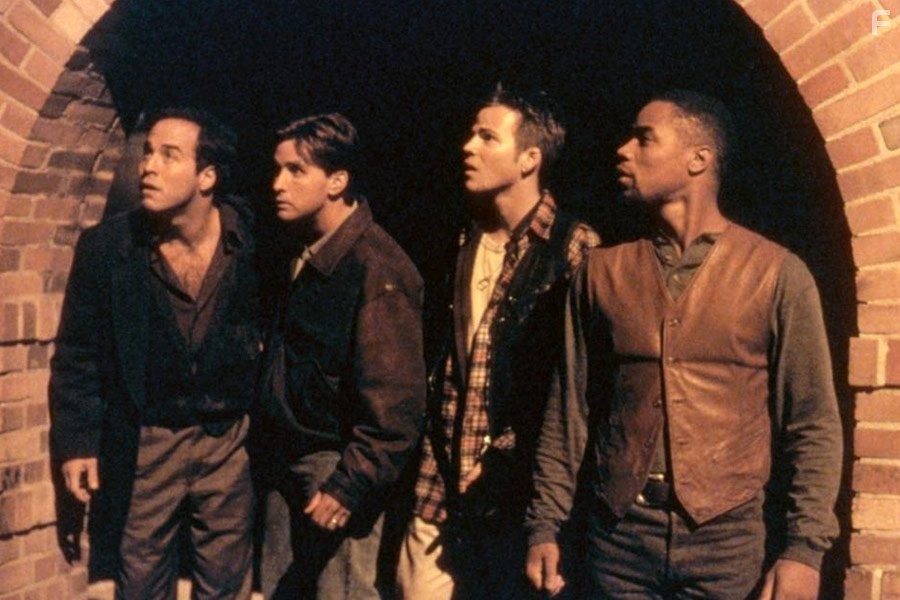 Emilio Estevez, Cuba Gooding Jr., Stephen Dorff, and Jeremy Piven in Ночь страшного суда (1993)