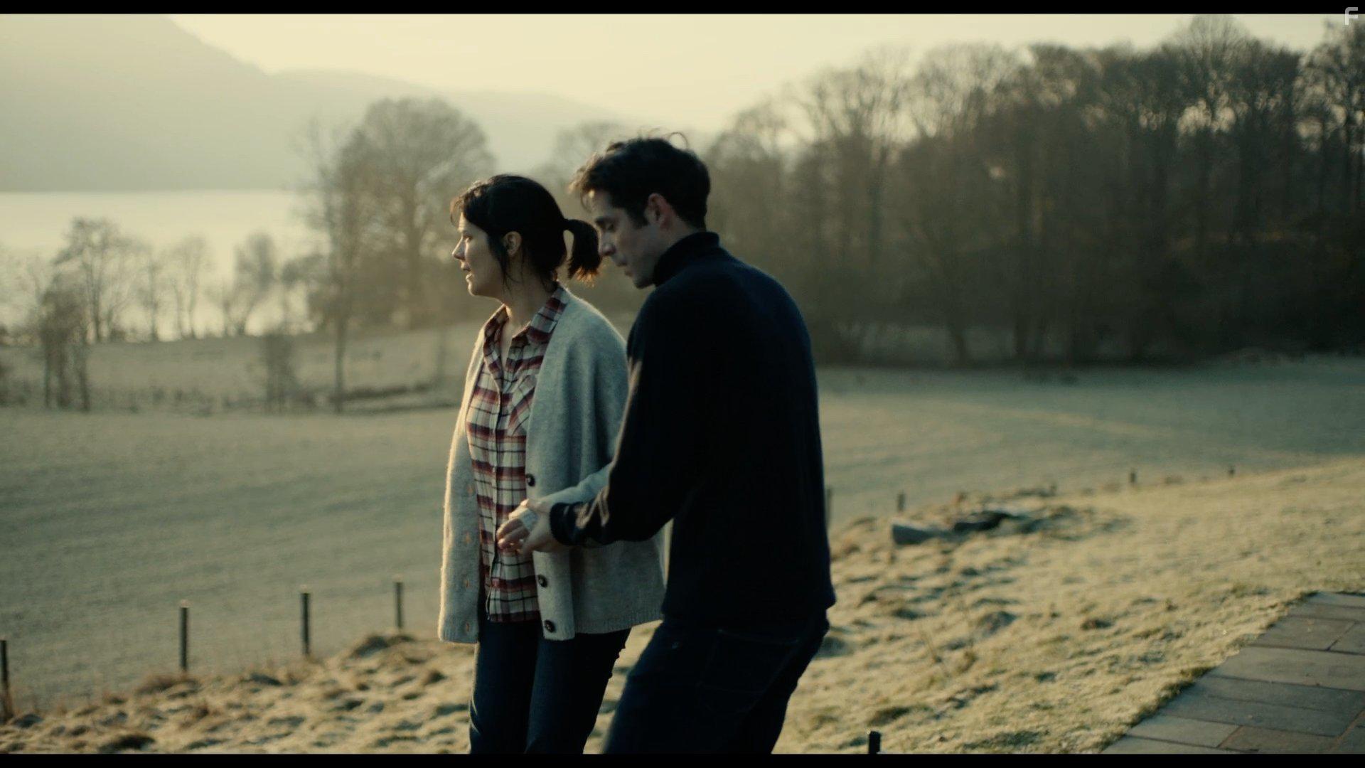 Jasmine Hyde and Simon Cotton in The Unseen (2017)