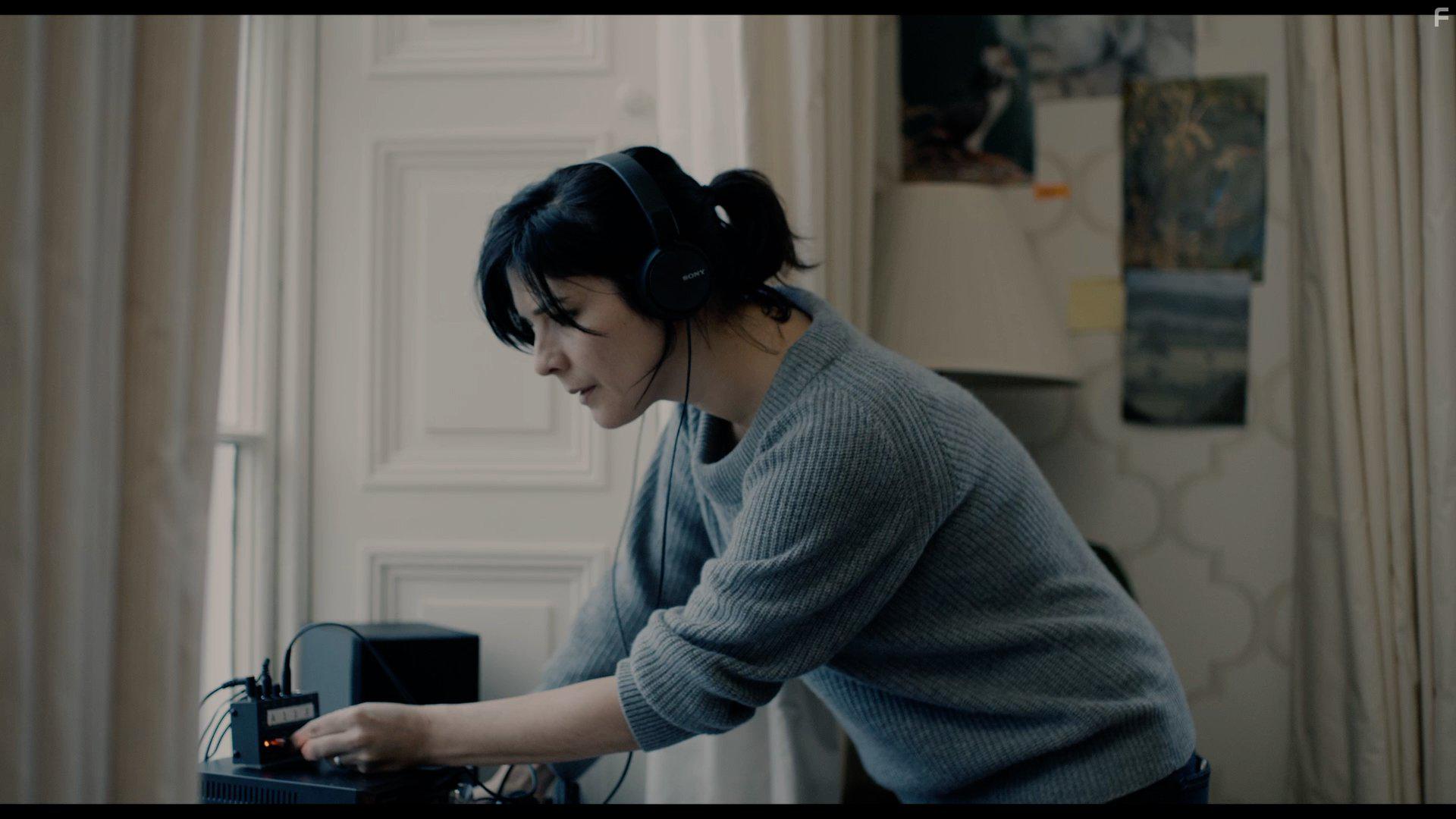 Jasmine Hyde in The Unseen (2017)