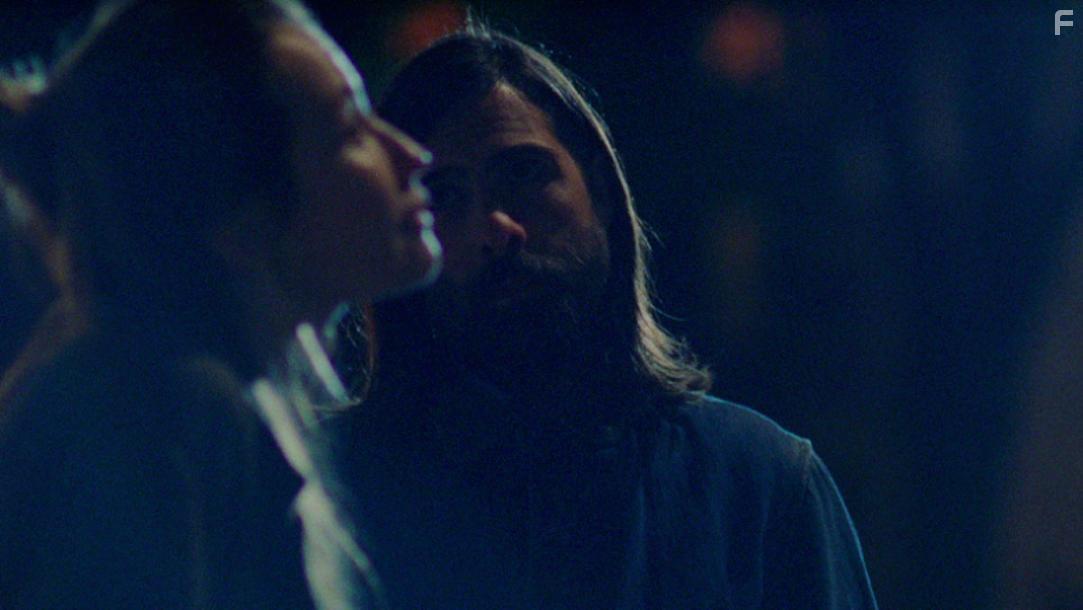 Jason Schwartzman and Emily Browning in Golden Exits (2017)