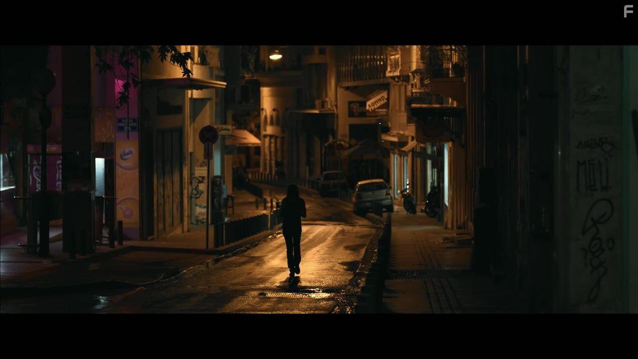 Enas allos kosmos (2015)