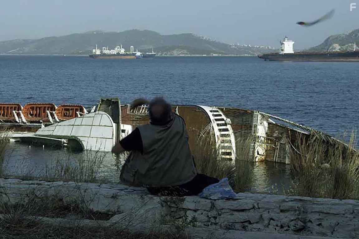 Minas Hatzisavvas in Enas allos kosmos (2015)