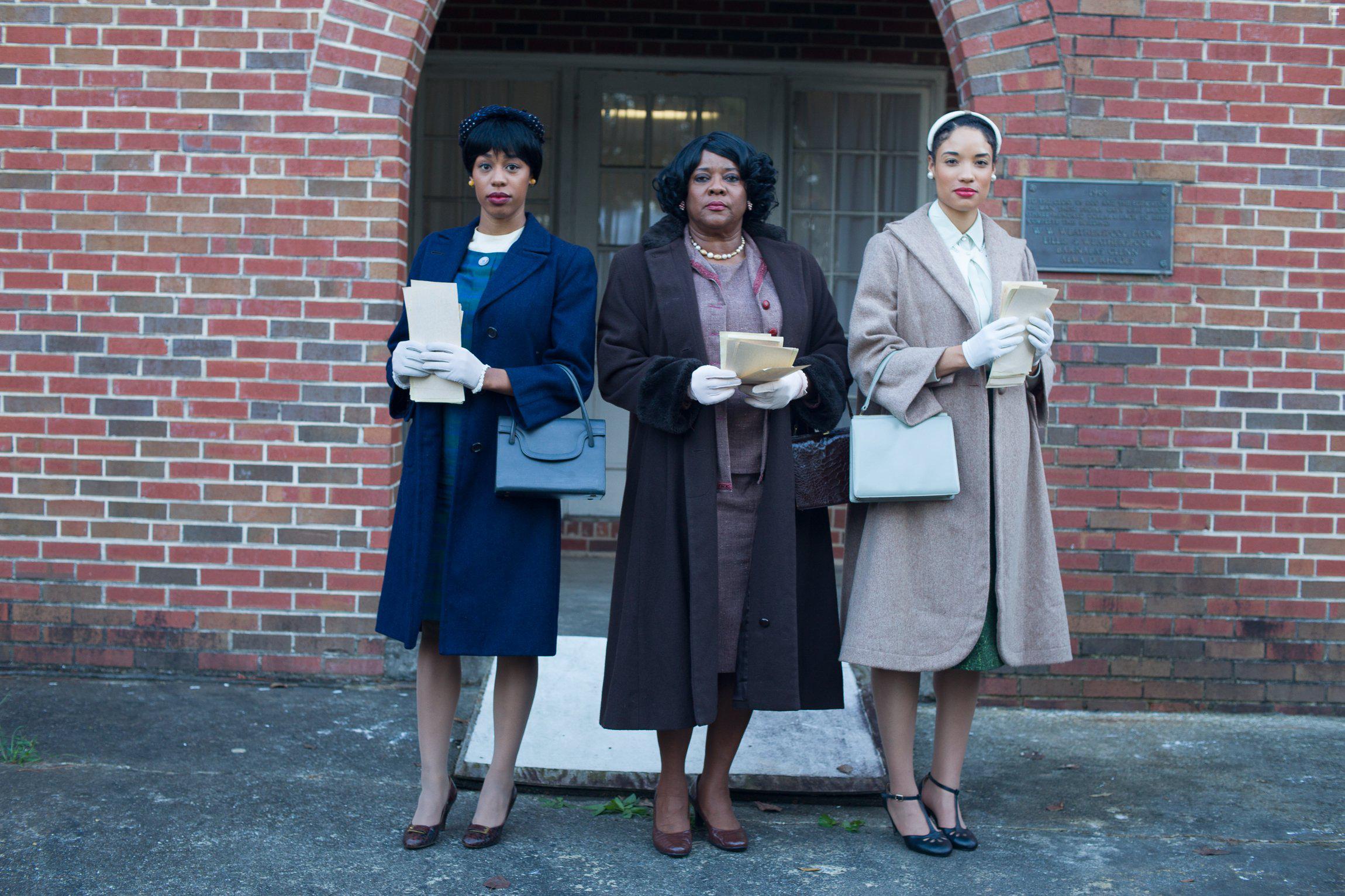 Loretta Devine, Murray Gray, and Elyse Collins in Behind the Movement (2018)
