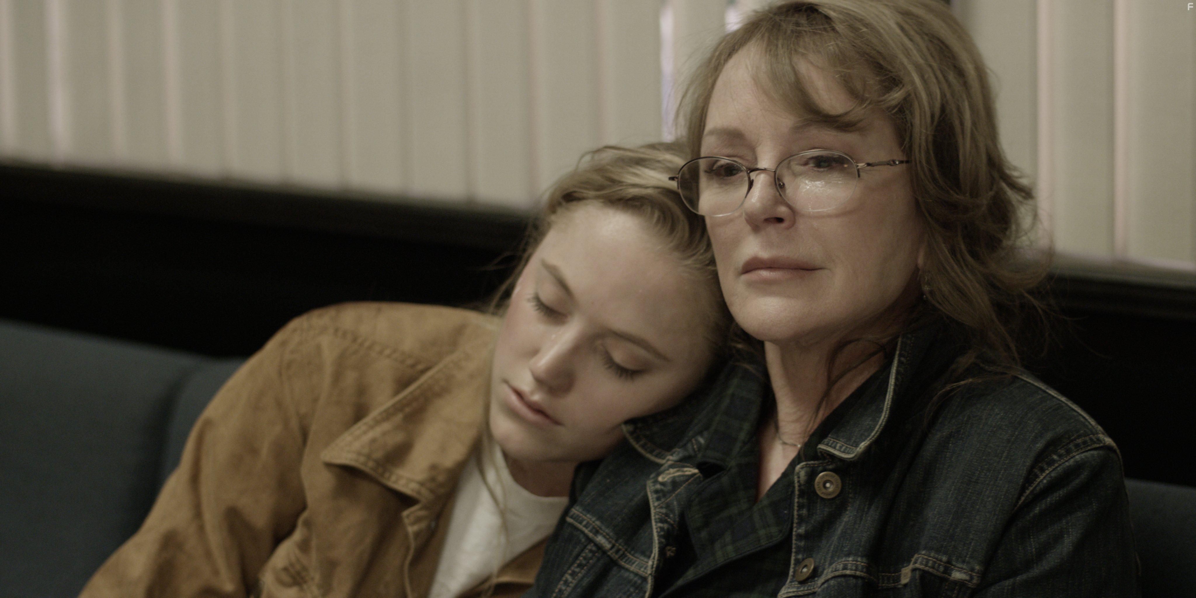 Bonnie Bedelia and Maika Monroe in The Scent of Rain & Lightning (2017)