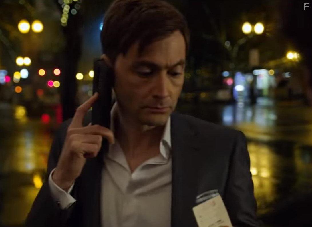 David Tennant and Carlito Olivero in Bad Samaritan (2018)