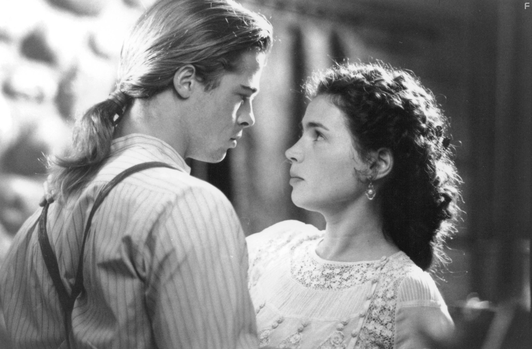 Brad Pitt and Julia Ormond in Легенды осени (1994)