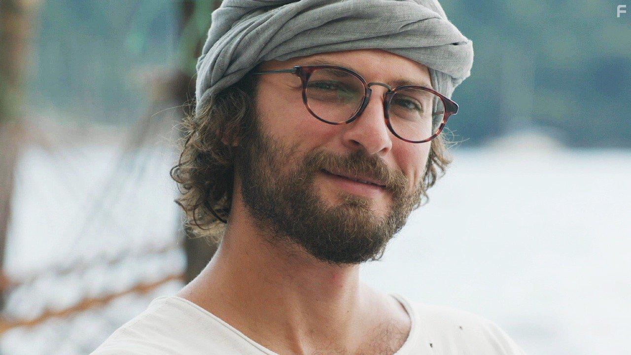 Birkan Sokullu in Hayat Sarkisi (2016)