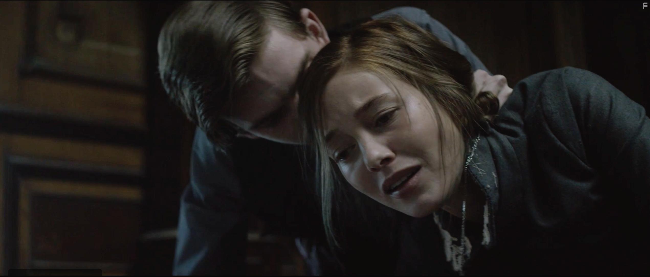 Charlotte Vega in The Lodgers (2017)