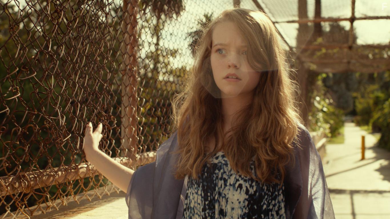 Jade Pettyjohn in Girl Flu. (2016)