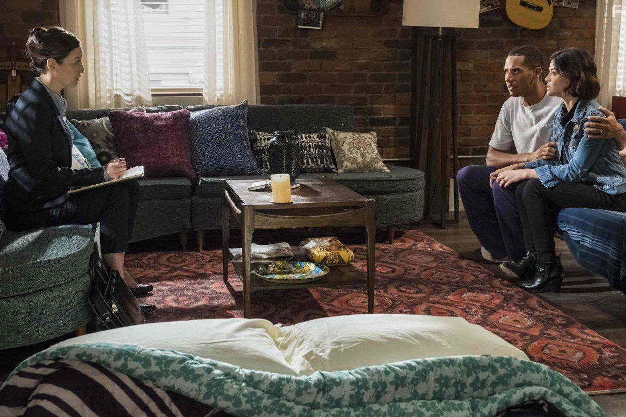 Lucy Hale and Elliot Knight in Life Sentence (2018)