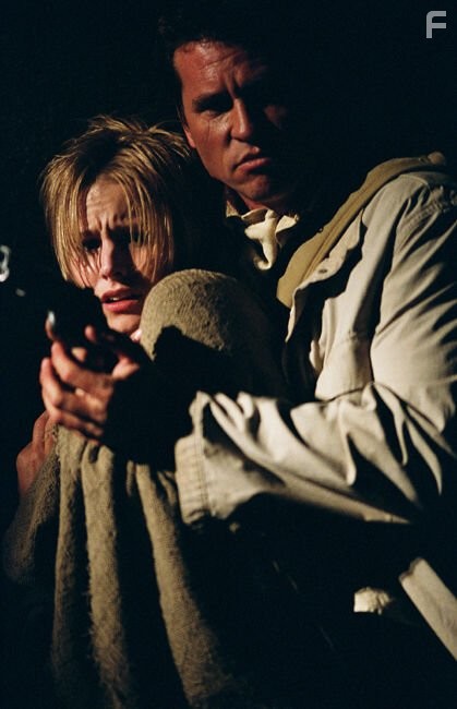 Val Kilmer and Kristen Bell in Спартанец (2004)