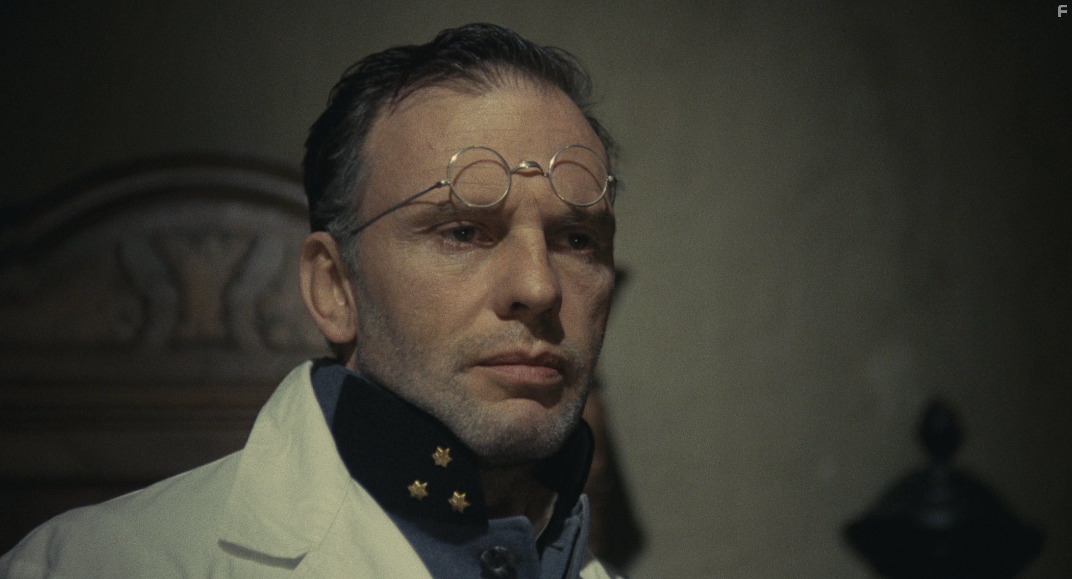 Jean-Louis Trintignant in Татарская пустыня (1976)