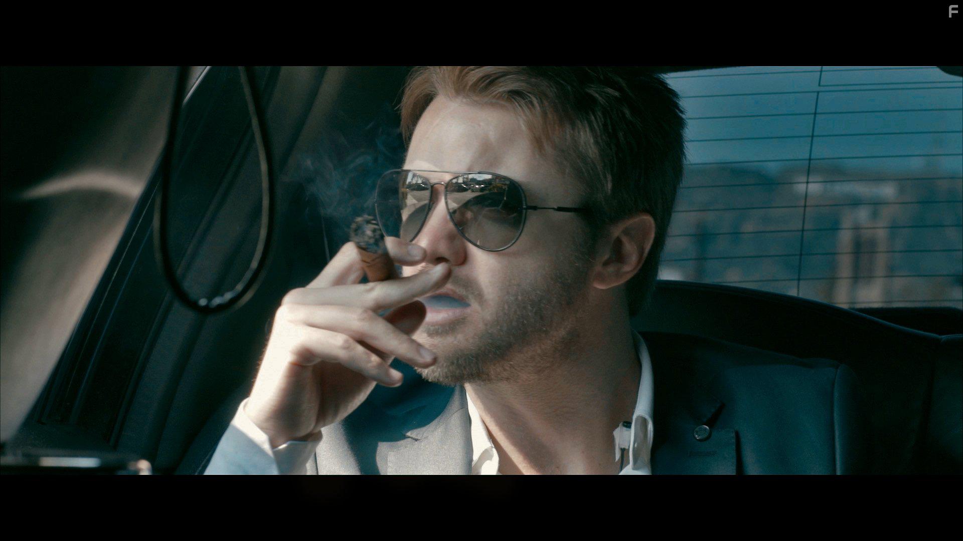 Emiliano Ruschel in Maverick: Manhunt Brazil (2016)