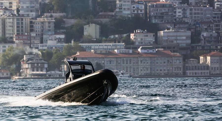 Baris Ardu in Mutluluk Zamani (2017)