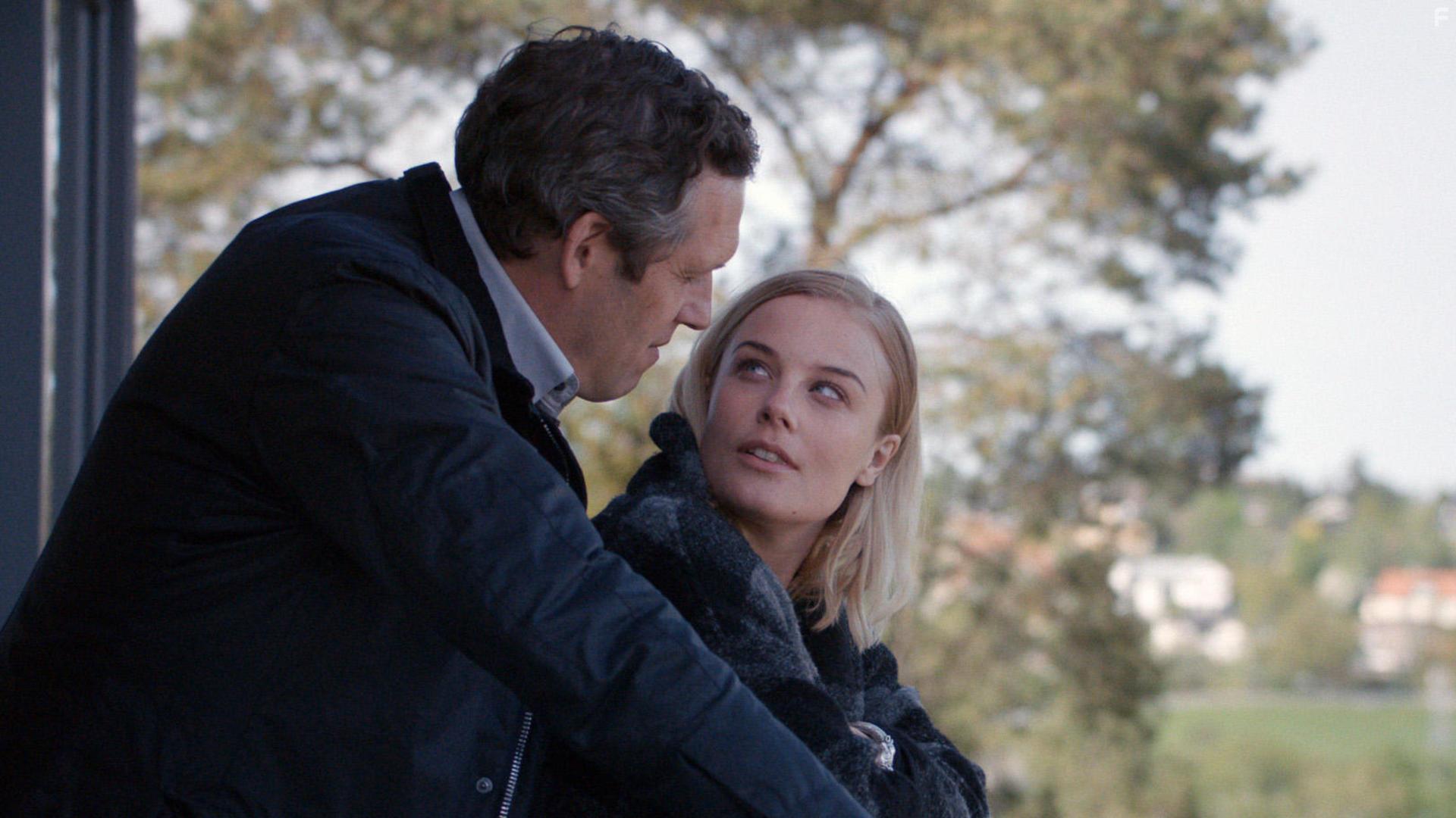 Niklas Engdahl and Ida Engvoll in Rebecka Martinsson: Till dess din vrede upphr: Del 1 (2017)