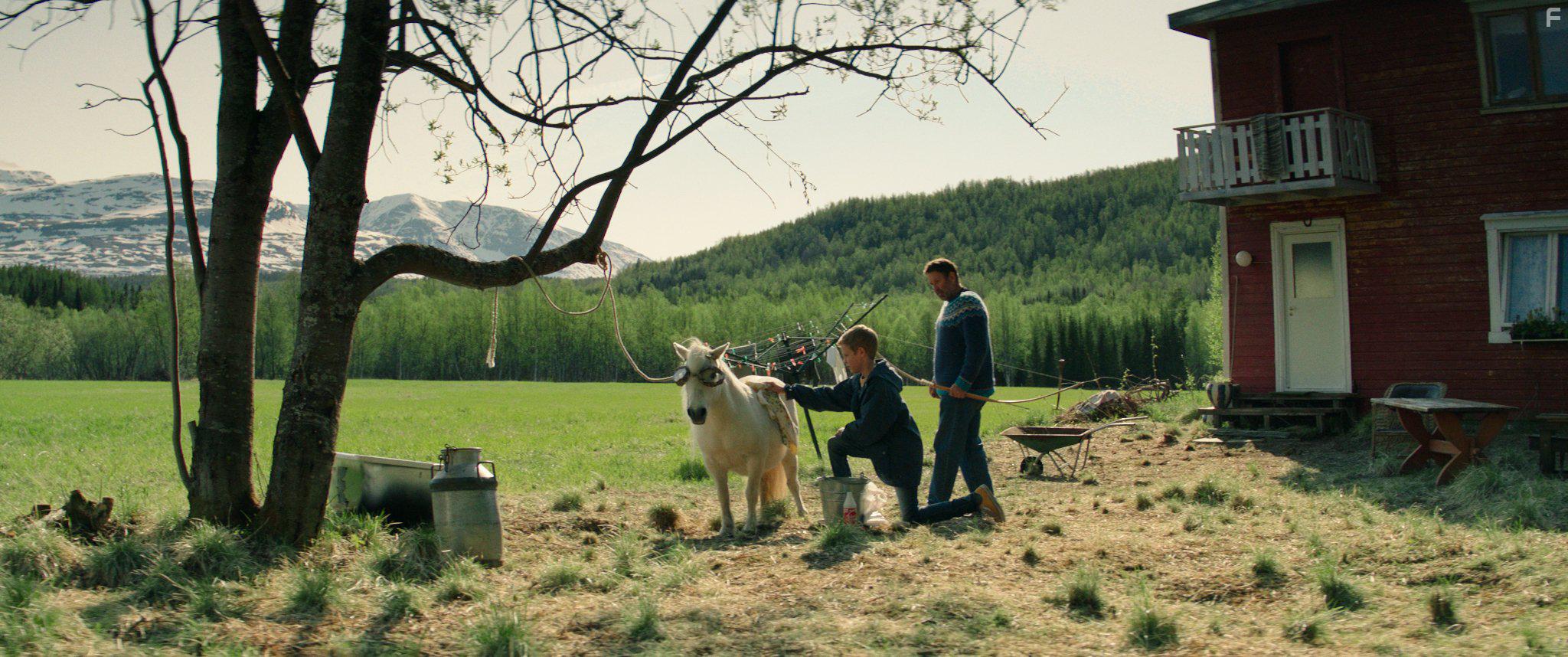 Jrgen Langhelle and Odin Eikre in Oskars Amerika (2017)