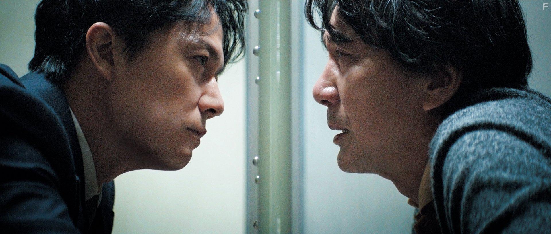 Masaharu Fukuyama and Kji Yakusho in Sandome no satsujin (2017)